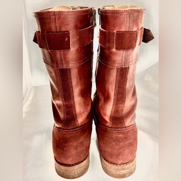 Timberland Leather and Nubuck wide calf boots. - Picture 2 of 15